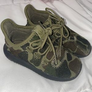 Adidas camo tubular